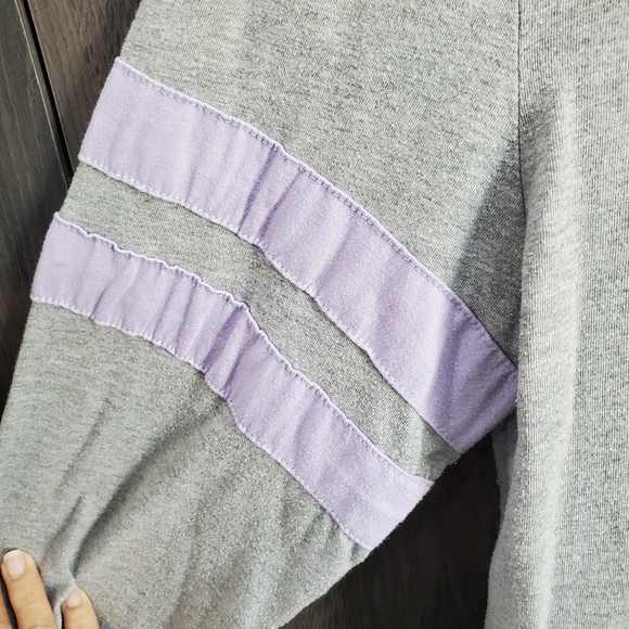 Disney Frozen ll Elsa Anna FEARLESS Lavender Gray Long Sleeve Tee T Top Size XL - Picture 3 of 8
